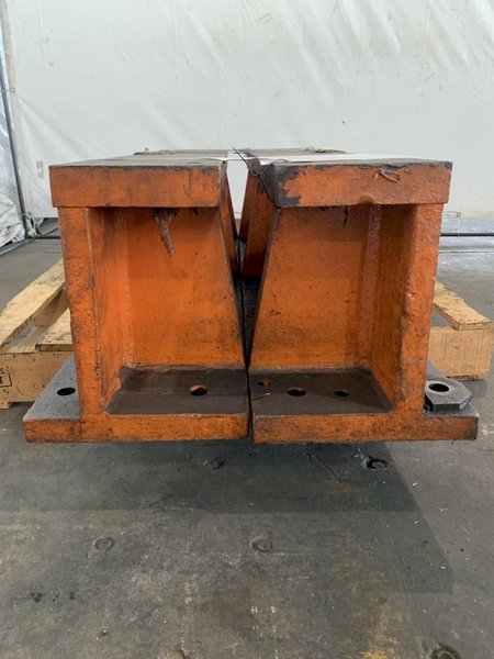 8&quot; WIDE X 60&quot; LONG X 13&quot; TALL PARALLEL RISER SET. STOCK # 0996024
