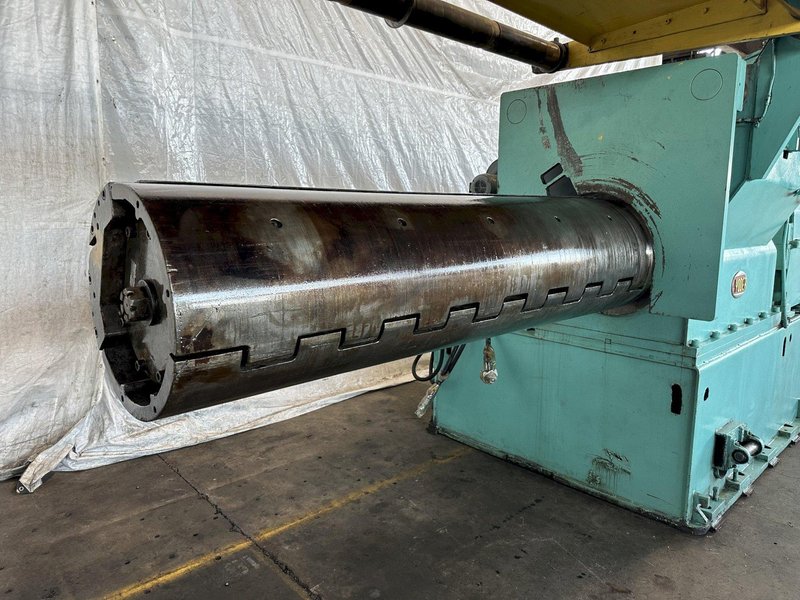 80,000 LB X 84" YODER RECOILER. STOCK # 0851123