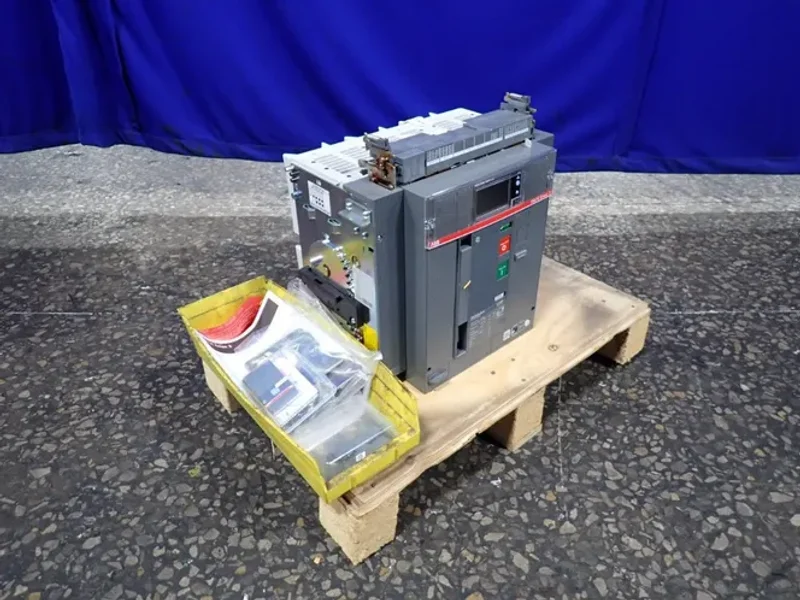 ABB AIR CIRCUIT BREAKER  -  SACE E4.2S-A