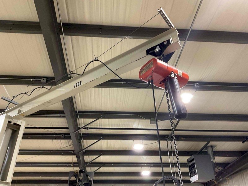 1 - PREOWNED 1-TON JIB CRANE