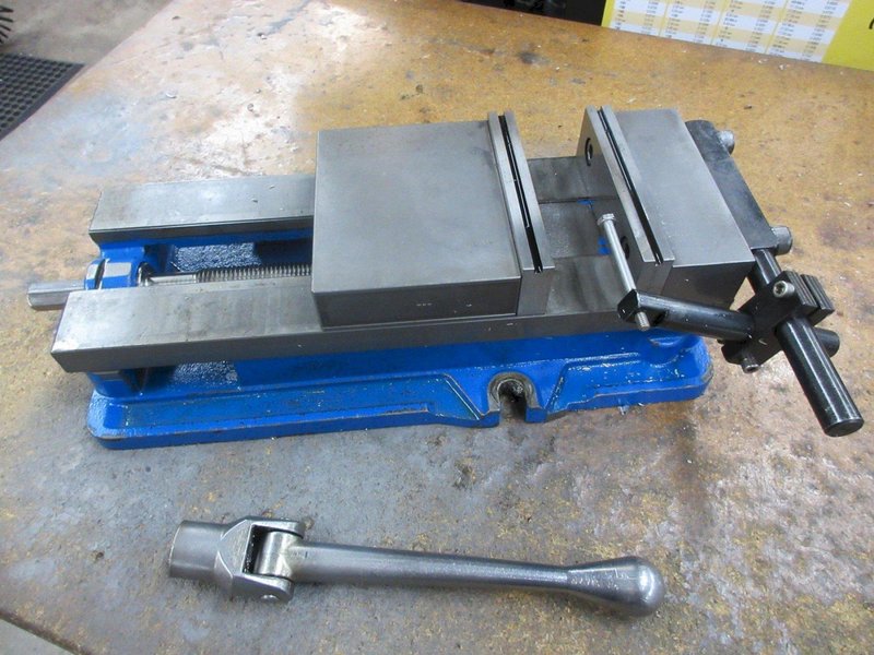 Kurt D688 6&quot; Machine Vise with Handle, Hard Jaws and Back Stop- Auction Item