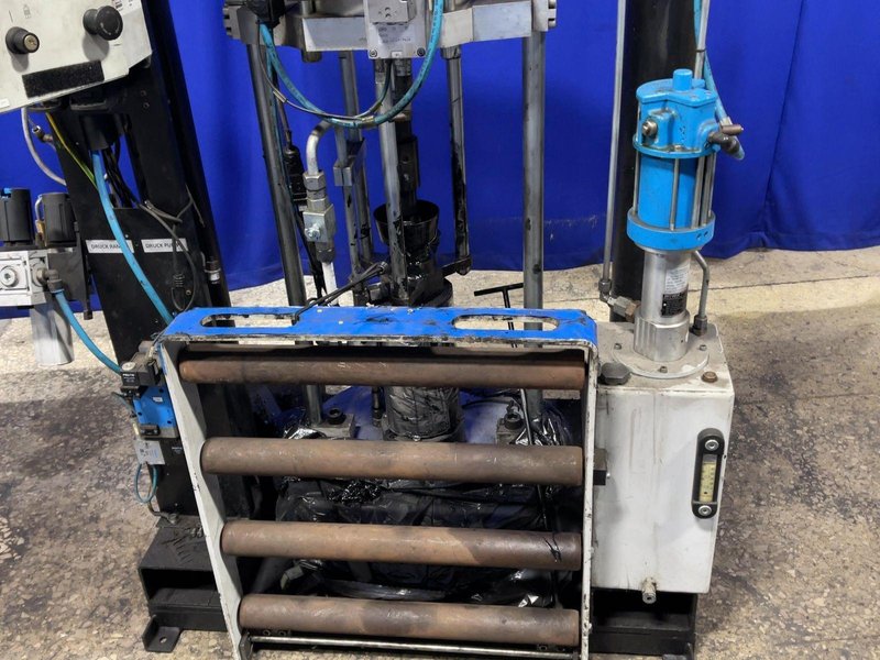 ABB AUTOMATION GMBH 3600 PSI INTEGRATED DISPENSING FUNCTION PACKAGE DOUBLE PUMP 200 I HEATED  -  3HDAK010029612