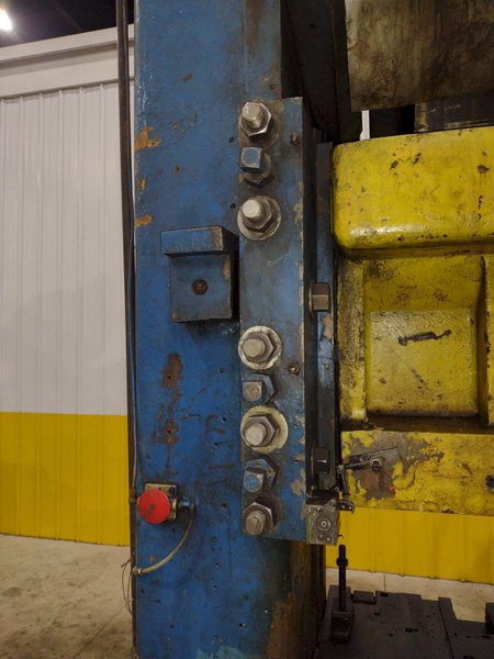 600 TON MINSTER MODEL #90-600 KNUCKLE JOINT PRESS, 4" STROKE: STOCK #22197