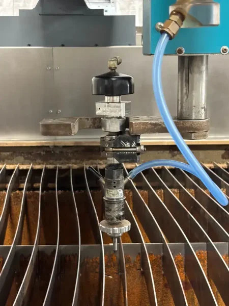 2022 FLOW MACH 100 3020 | Waterjet Cutters