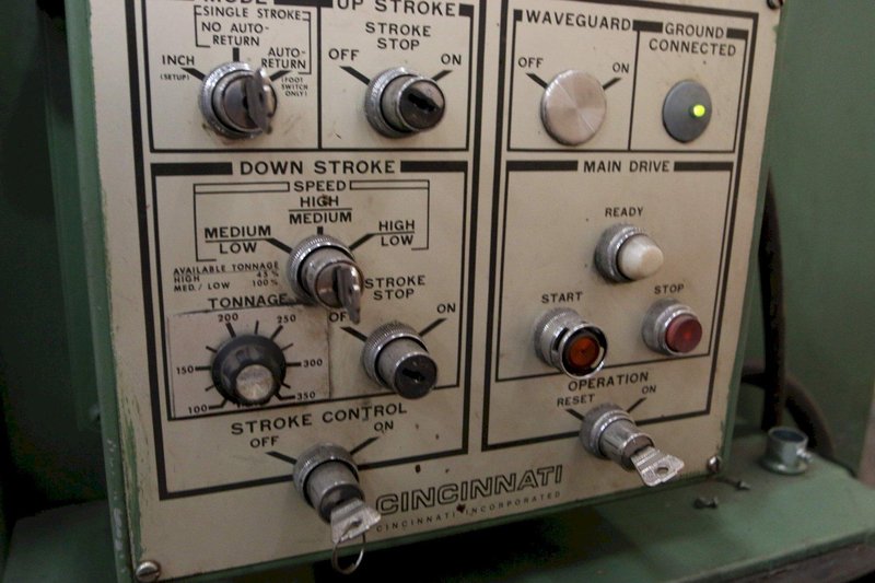 350 TON X 14' CINCINNATI MODEL 350CB X 12 HYDRAULIC BRAKE: STK #69297