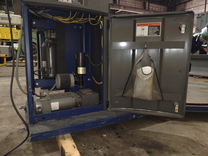 LANTECH MODEL #Q300 PALLET WRAPPER: YOBRO #25268