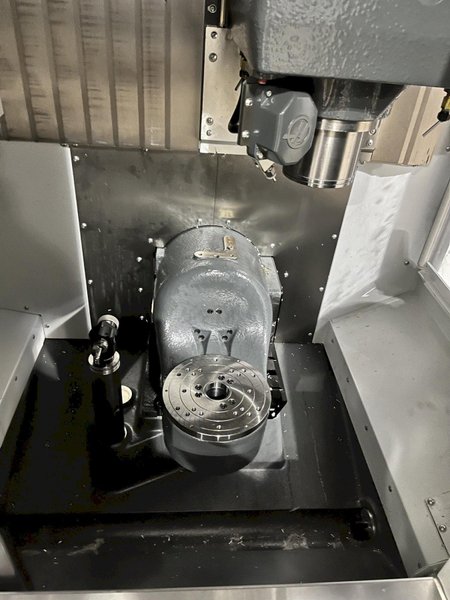 Haas UMC-400SS CNC 5-Axis Vertical Machining Center, Ct40, 12K RPM, 30 ATC, Probing, 230mm Diameter Work Platter, High Speed Machining, Programmable Coolant Nozzle, Chip Auger