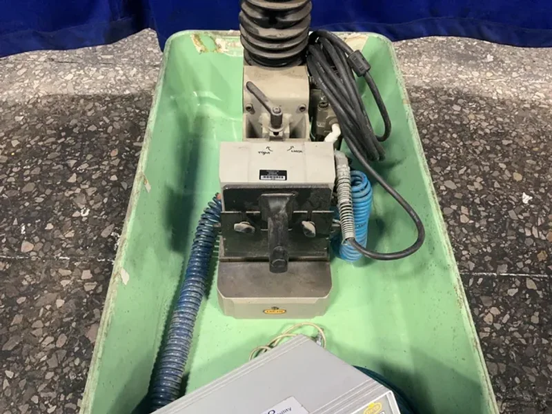 COUTH 3” X 8 “ ENGRAVER   -  R10F