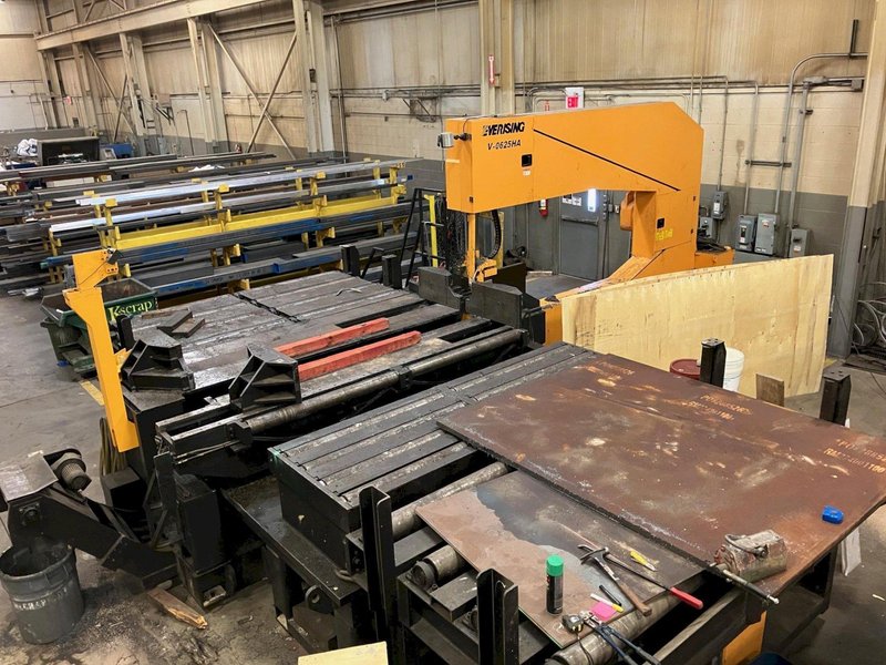 Everising V-0625HA Vertical Band saw