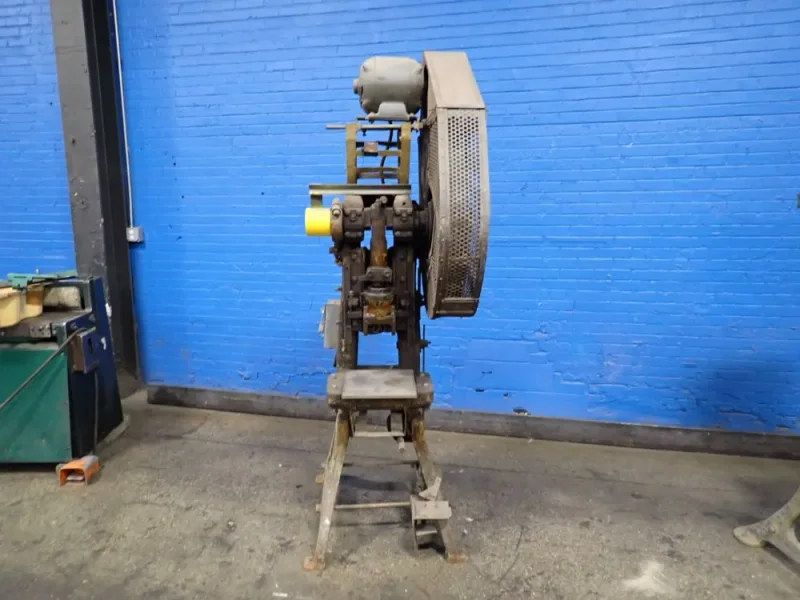 12" X 12" OBI PUNCH PRESS