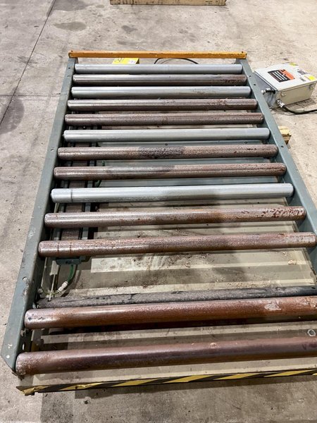 3500 LB X 60" X 36" SOUTHWORTH MODEL #4428610 HYDRAULIC SCISSOR LIFT TABLE WITH ROLLER TOP: STOCK #20934