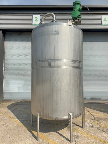 APPROX  900 GALLONS S/S MIXING TANK