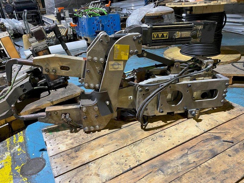 CENTERLINE CFSPIN-020-040-122 Pinch Type Weld Gun USED