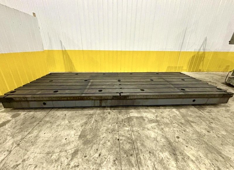 157" X 216.5" ' BAY CAST T-SLOTTED CAST LAYOUT FLOOR PLATE. STOCK # 0874126