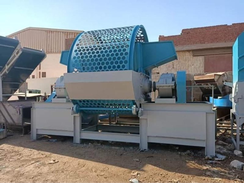 10-15 TON PER HOUR INDUSTRIAL TIRE SHREDDER STOCK #2991
