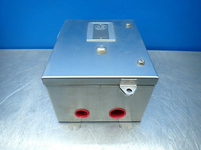 ALLEN-BRADLEY NEMA SIZE 0 STAINLESS ENCLOSED STARTER  -  509-ACD-A2F