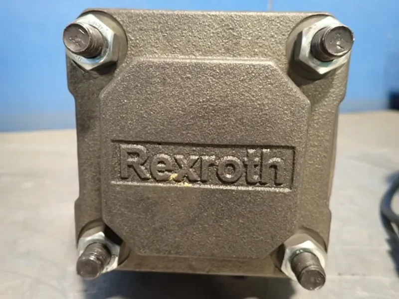 REXROTH INTERNAL GEAR PUMP  -  R900932163