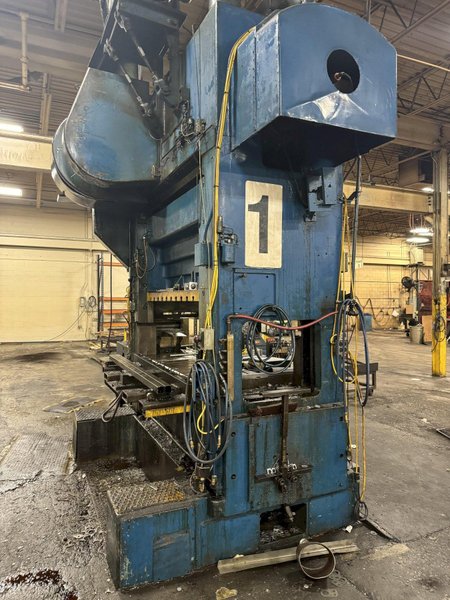 300 TON BLISS HP2–300–72–42 STRAIGHT SIDE PRESS. STOCK # 1112724