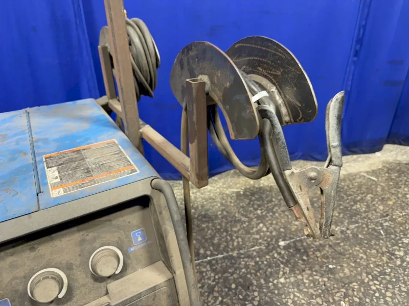 Miller 300 Amp Welder - Millermatic 350p