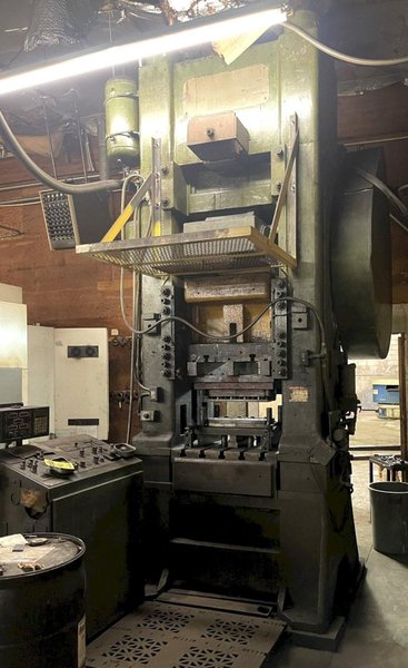 600 TON MINSTER MODEL #90-600 KNUCKLE JOINT KJ PRESS, 6" STROKE: STOCK #18998