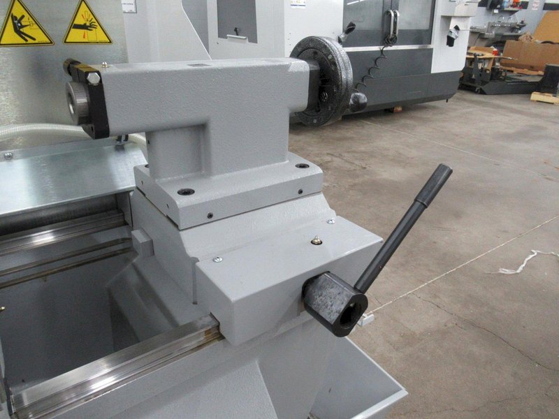 Haas TL-1 CNC Toolroom Lathe w Tailstock, 8" Chuck, Coolant Intuitive Programming