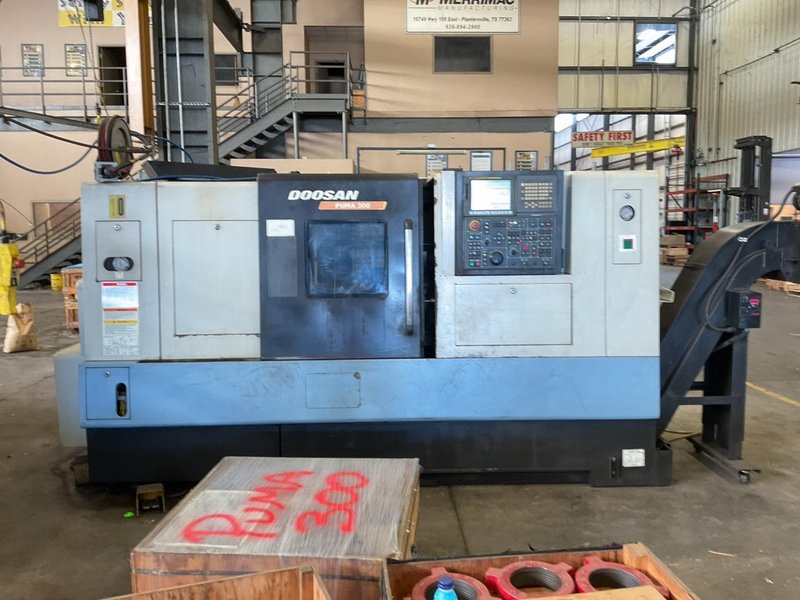 Doosan Puma 300c CNC Lathe, 15″ Chuck, 2012