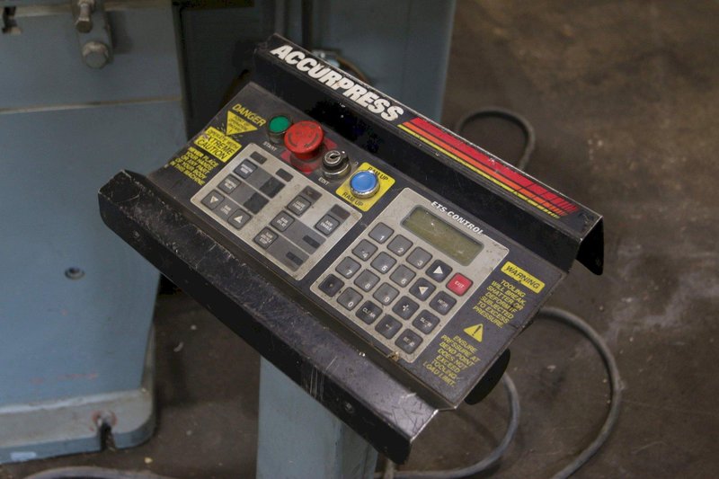 175 TON X 12' ACCURPRESS HYDRAULIC PRESS BRAKE: STOCK #70435