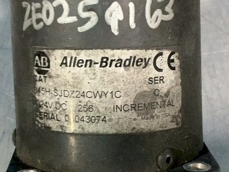 ALLEN-BRADLEY INCREMENTAL ENCODERS  -  845H-SJDZ24CWY1C
