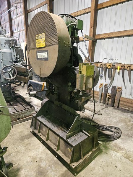 NILES MECHANICAL IRONWORKER. STOCK # 0779325