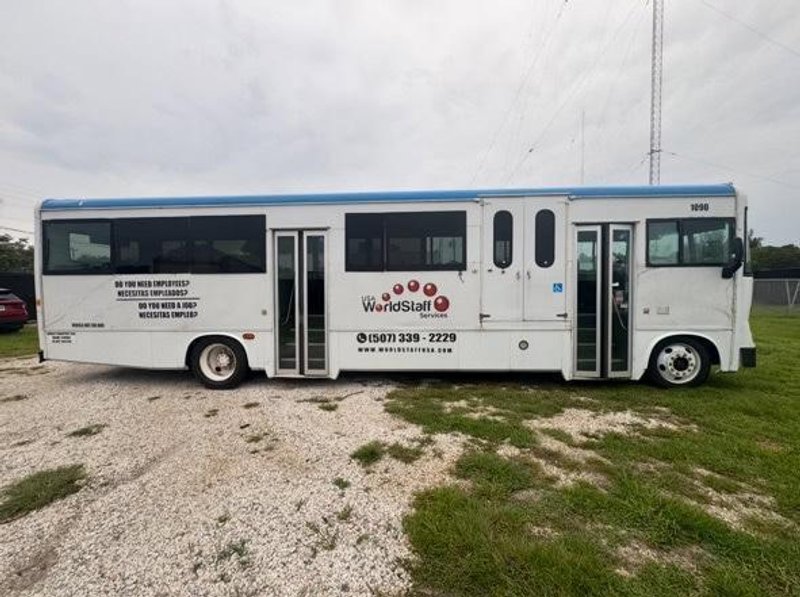 Freightliner M2 106 Shuttle Bus, 2012 – Diesel, Commercial Passenger Transport