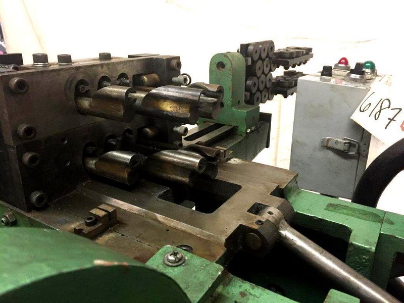 Synchro BS-12B2 Paper Clip Machine