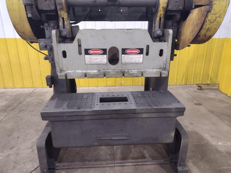 40 TON ROUSSELLE MODEL #4-B O.B.I. PRESS: YOBRO #25849