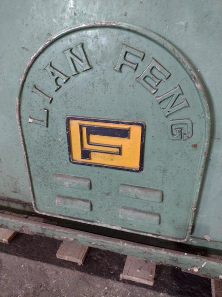 1981 KBC LIAN FENG MODEL #LF-40 2 DIE THREAD ROLLER IN-FEED &amp; THRU-FEED: STOCK #19189