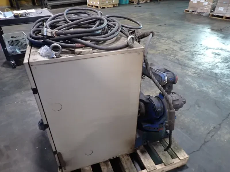 Yaskawa Motoman Robot - Mh6