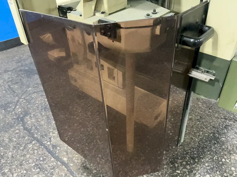 MAKINO MILLING MACHINE CO., LTD. 18”X32” TABLE CNC VERTICAL MACHINING CENTER  -  SNC64-A5