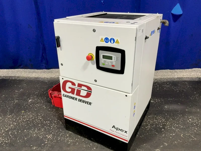 GARDNER DENVER 10 HP ROTARY SCREW AIR COMPRESSOR  -  APEX-15A