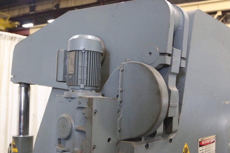 175 TON X 12' ACCURPRESS HYDRAULIC PRESS BRAKE: STOCK #70435