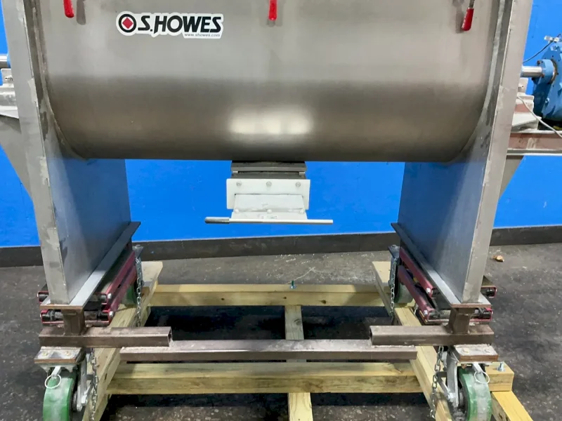 S. HOWES RIBBON BLENDER  -  ES-244
