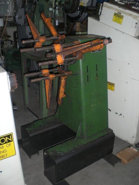 600 lbs x 10" Wide, Cooper Weymouth Peterson Non Motorized Coil Reel Model 600-10