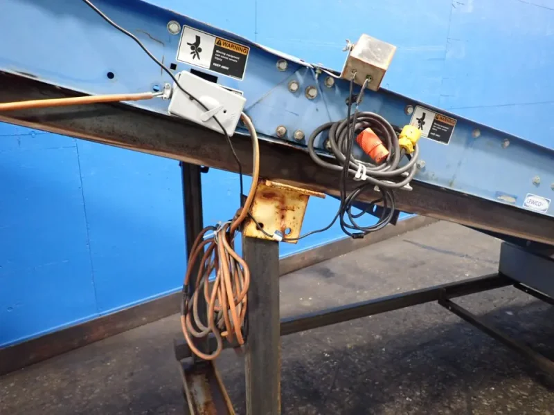 LENCO 30" X 222" PORTABLE CONVEYOR BELT SYSTEM