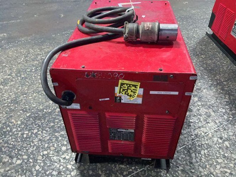 Lincoln Electric  455 Watts  Welder - Powerwave455m