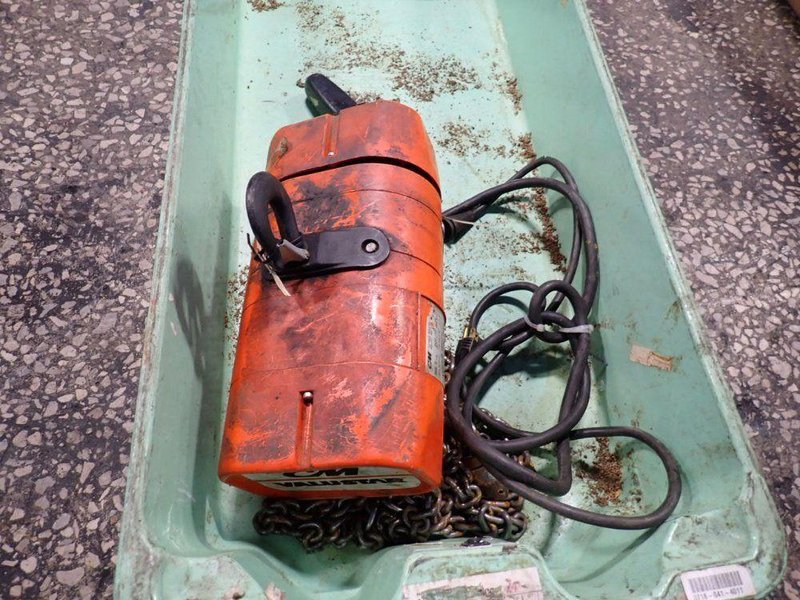 CM 1/2 TON HOIST  -  WF