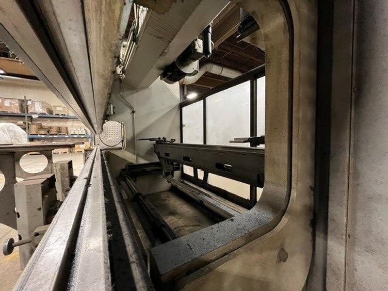 176 Ton x 10′ Bystronic Xact 160 CNC Hydraulic Press Brake, 2015