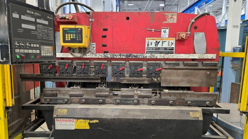AMADA RG-50 EX-II 50 TON PRESS BRAKE USED