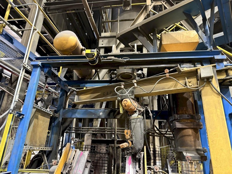 Redford model HS 22 linear shell core machine, Nsn with twin sand feed system, modlified to handle 150# blow head, plc controls, 22" x 26" platen, sand return system