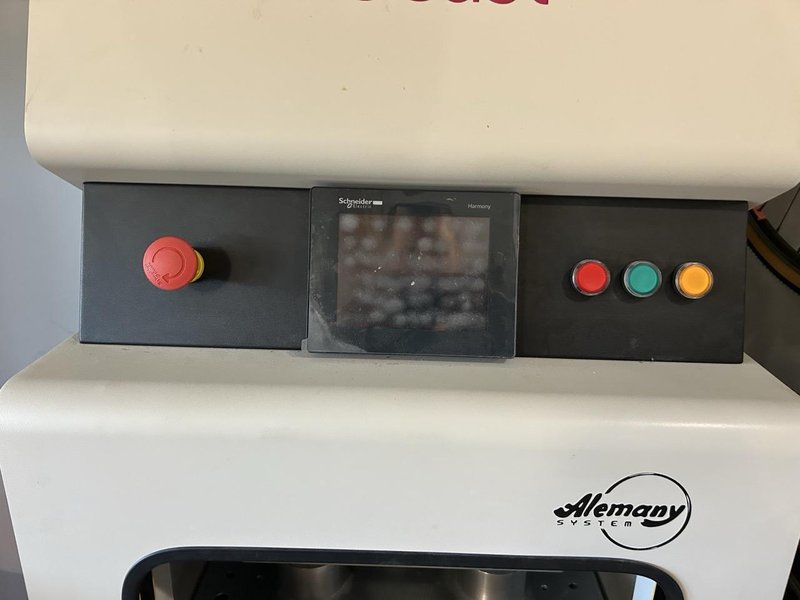 SioCast SiOFORM 1 Injection Molding Machine and Nicem P 300 PL Manual Press for Vulcanizing Silicone Rubber Moulds, 2023