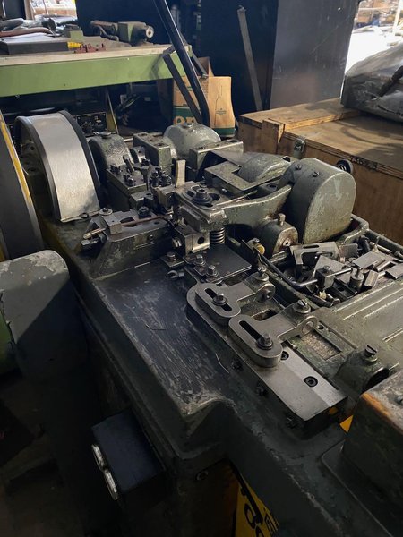 Buendgens Model USS Precision Cutoff Pin Machine