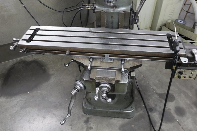Bridgeport Vertical Mill with Acer Electronic Variable Speed Head, 0=4,500 RPM, 2 Axis DRO, Power Table Feed- Auction Item