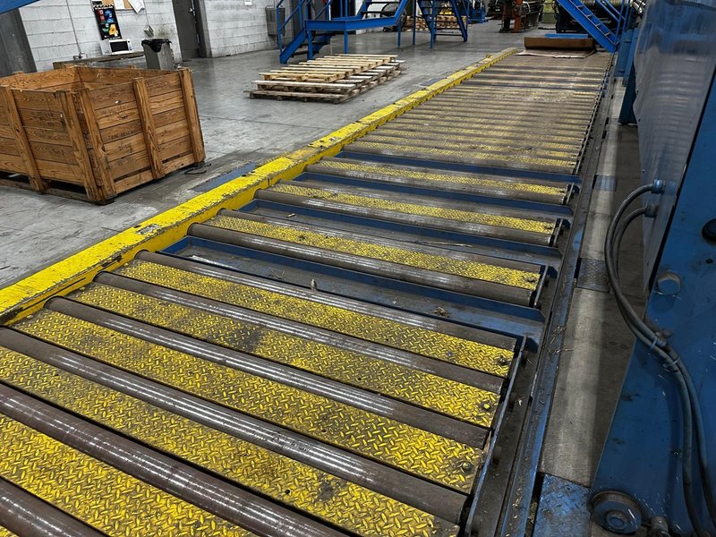 51&#039; Powered Floor Mounted Exit Conveyor