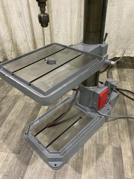 32" WILTON MODEL #32100 SINGLE SPINDLE DRILL: STOCK #81057